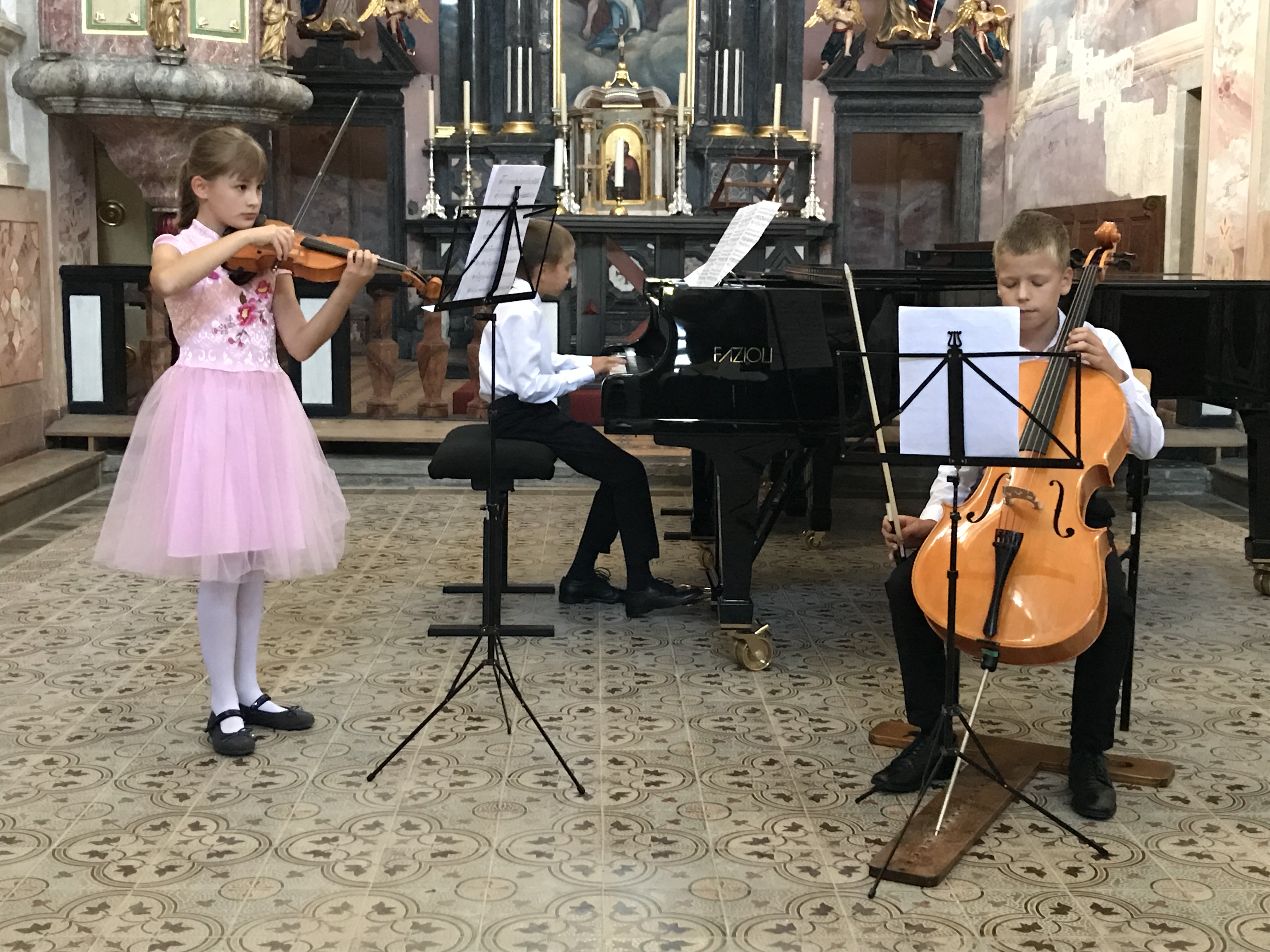 Klavirski trio Perfect